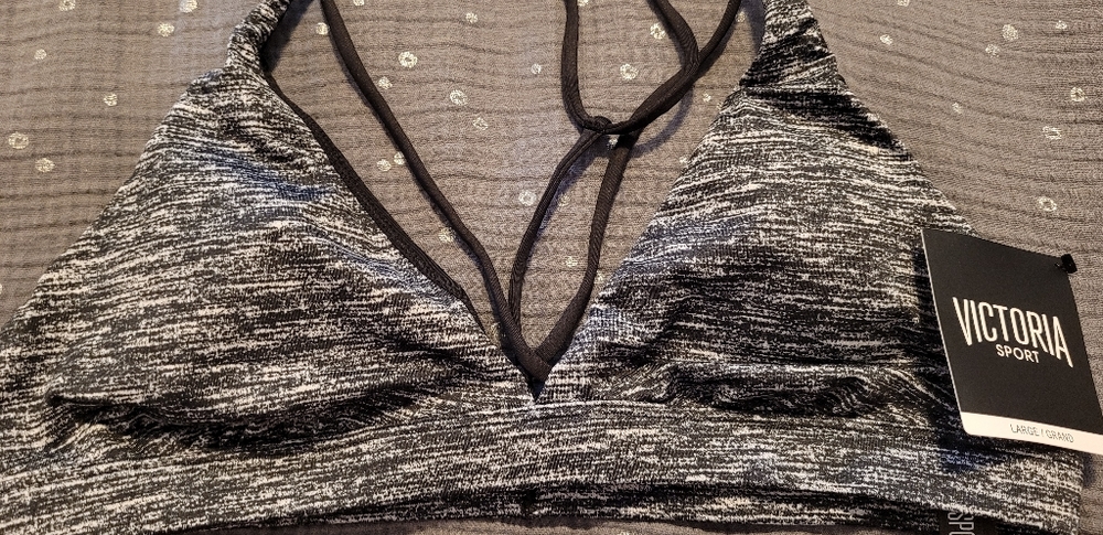 Victorias Secret sport bra